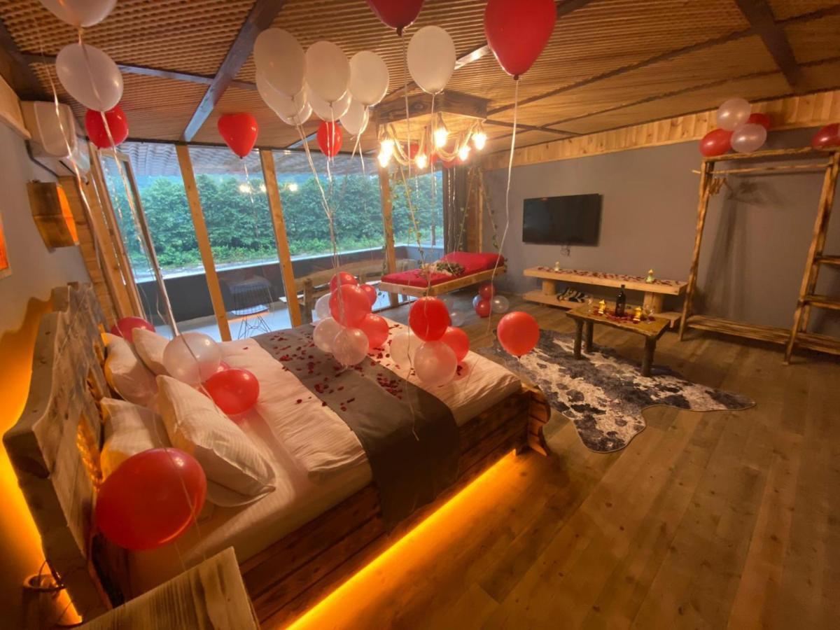 Heaven Vip Wooden Palace Bed & Breakfast Ardesen Exterior photo
