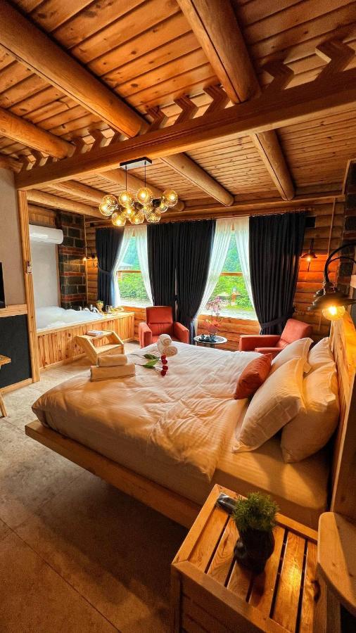 Heaven Vip Wooden Palace Bed & Breakfast Ardesen Exterior photo